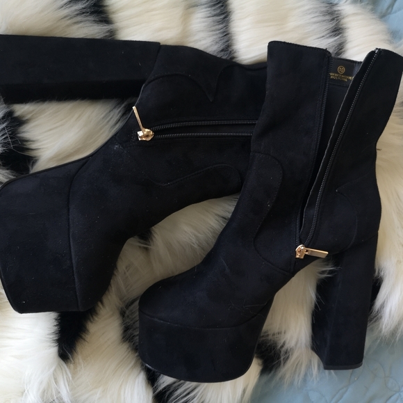 Fashion Nova Shoes - Black Fashion Nova Platform Boots in Faux Suede